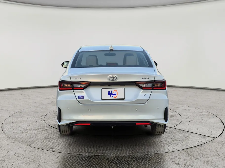 تويوتا يارس Y 2023 