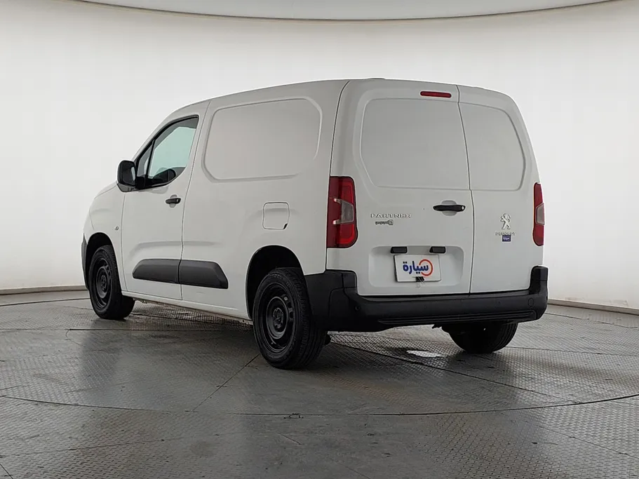 بيجو بارتنر Short van 2022 