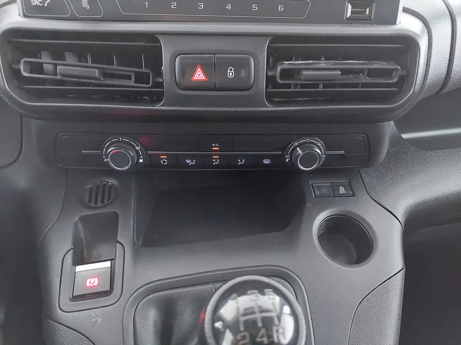 بيجو بارتنر Short van 2022 