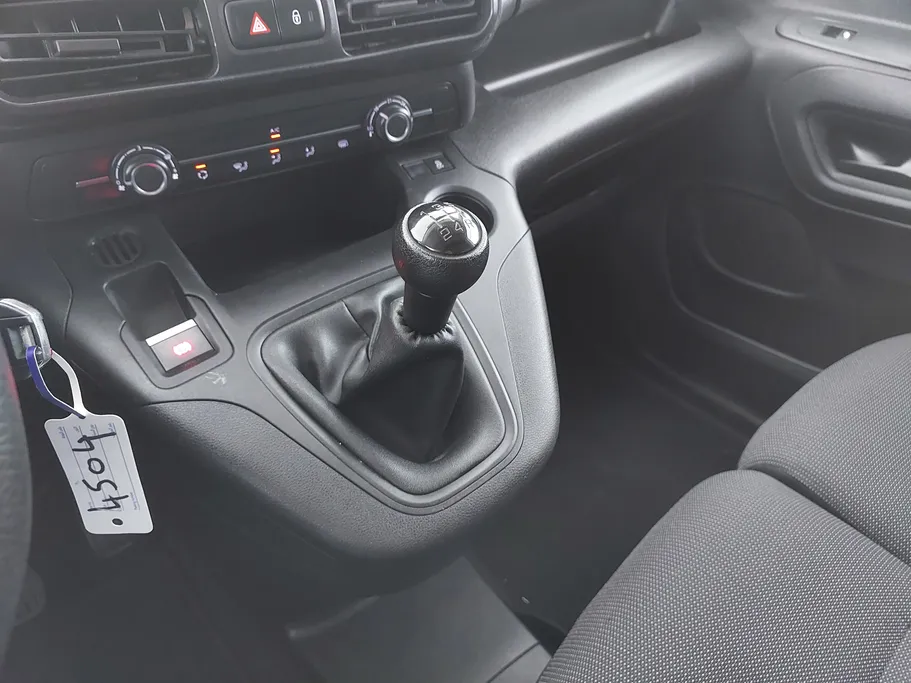 بيجو بارتنر Short van 2022 