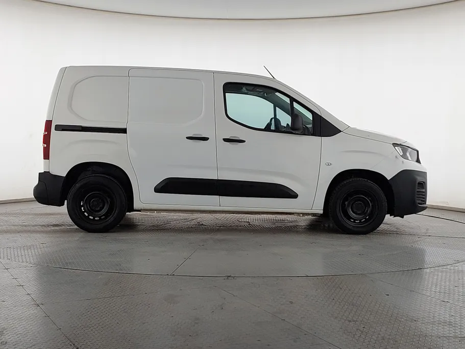 بيجو بارتنر Short van 2022 