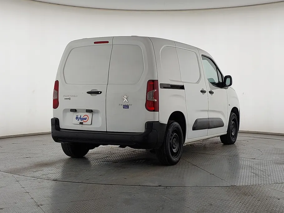 بيجو بارتنر Short van 2022 