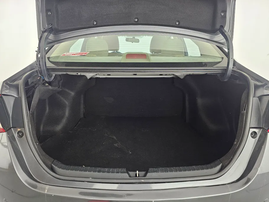 تويوتا يارس Y 2022 