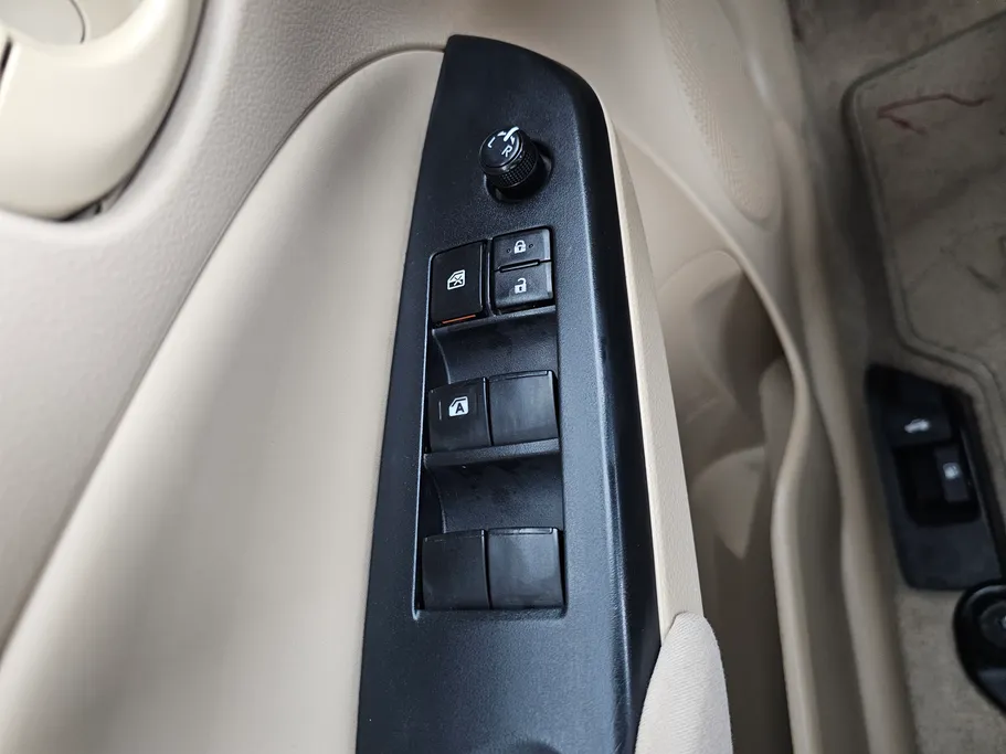 تويوتا يارس Y 2022 