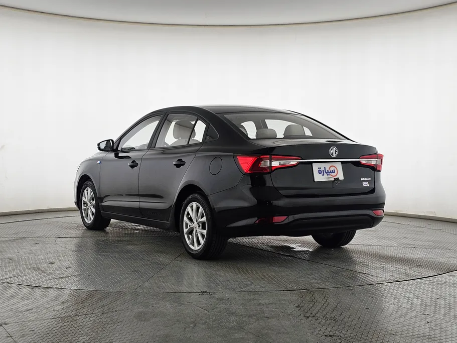 ام جي 5 STD 2022 