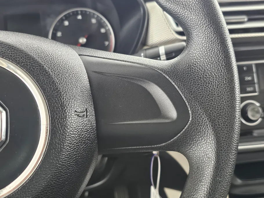 ام جي 5 STD 2022 