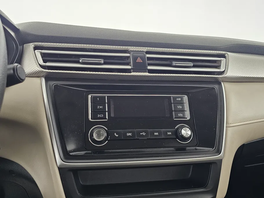 ام جي 5 STD 2022 