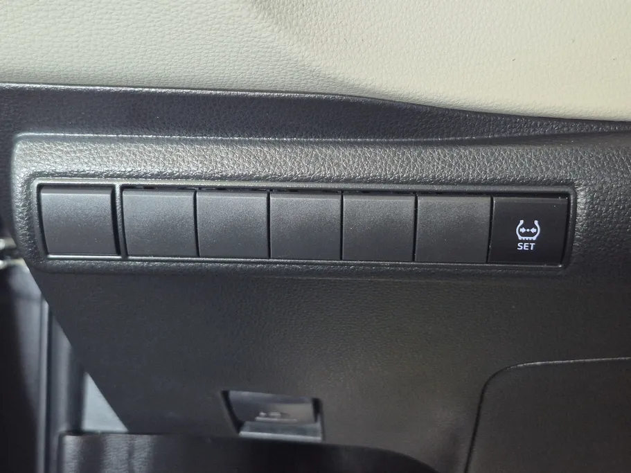 2023 Toyota Corolla XLI 