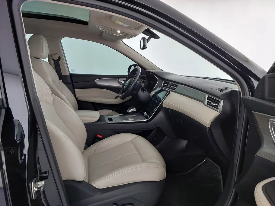 ام جي RX5 LUX 2023 