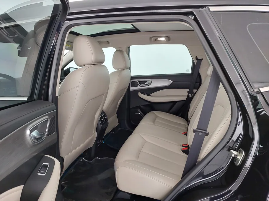 ام جي RX5 LUX 2023 