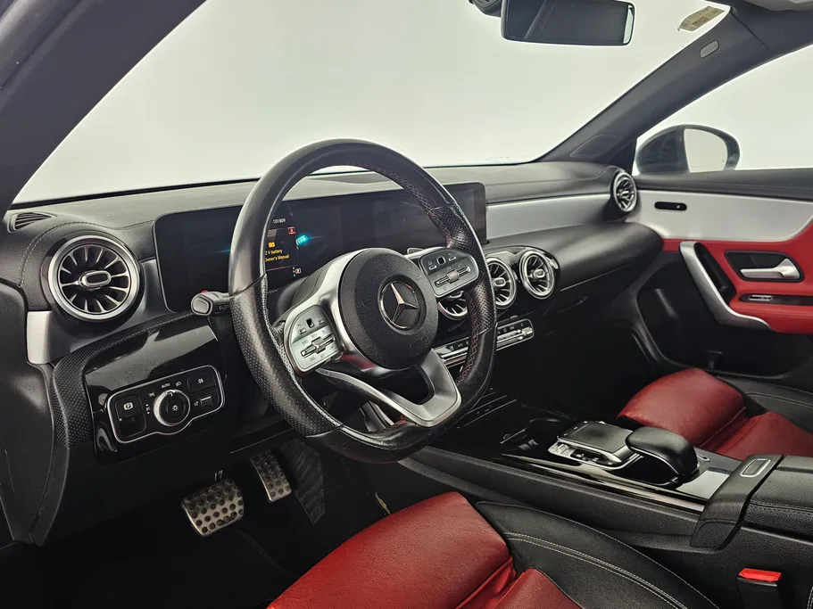 2020 Mercedes CLA 200 