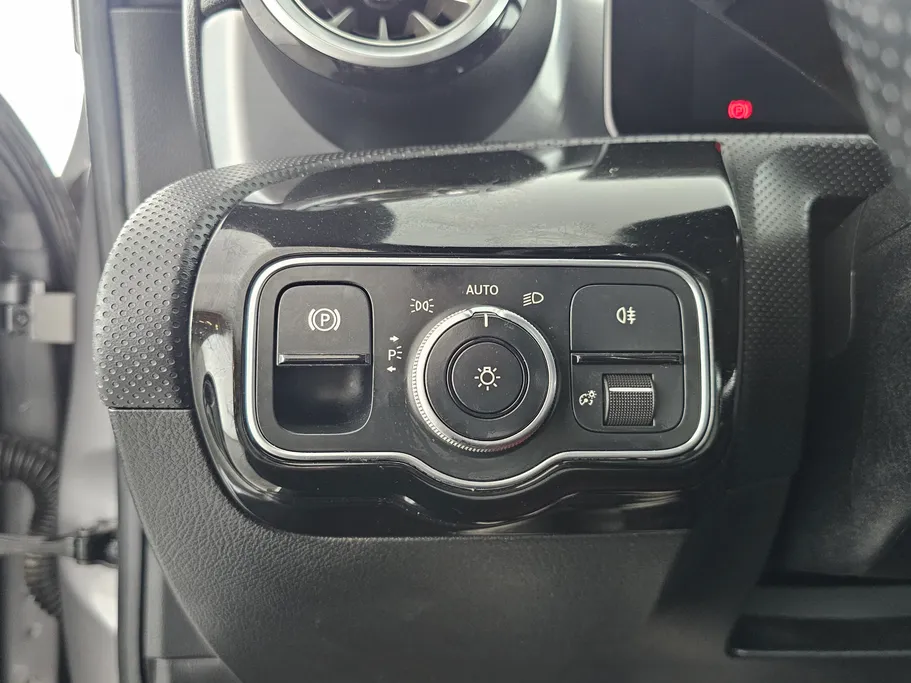 2020 Mercedes CLA 200 