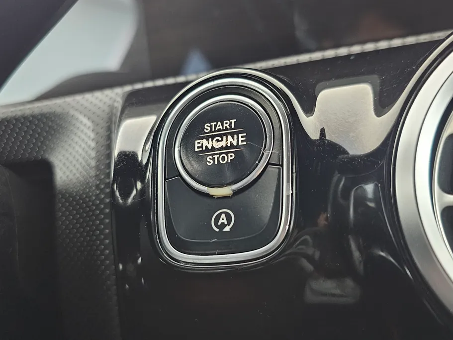 2020 Mercedes CLA 200 