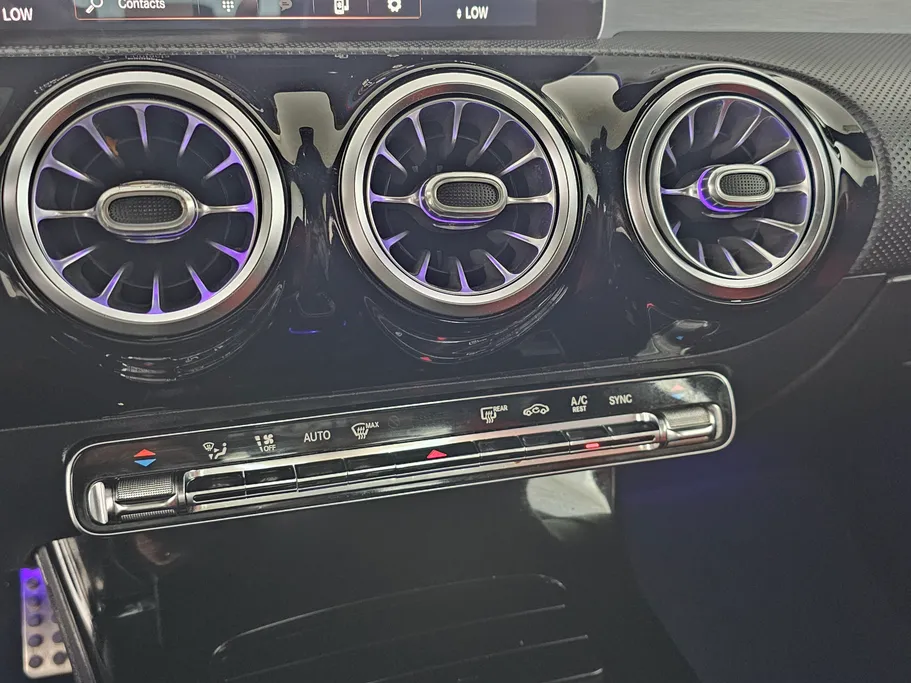 2020 Mercedes CLA 200 