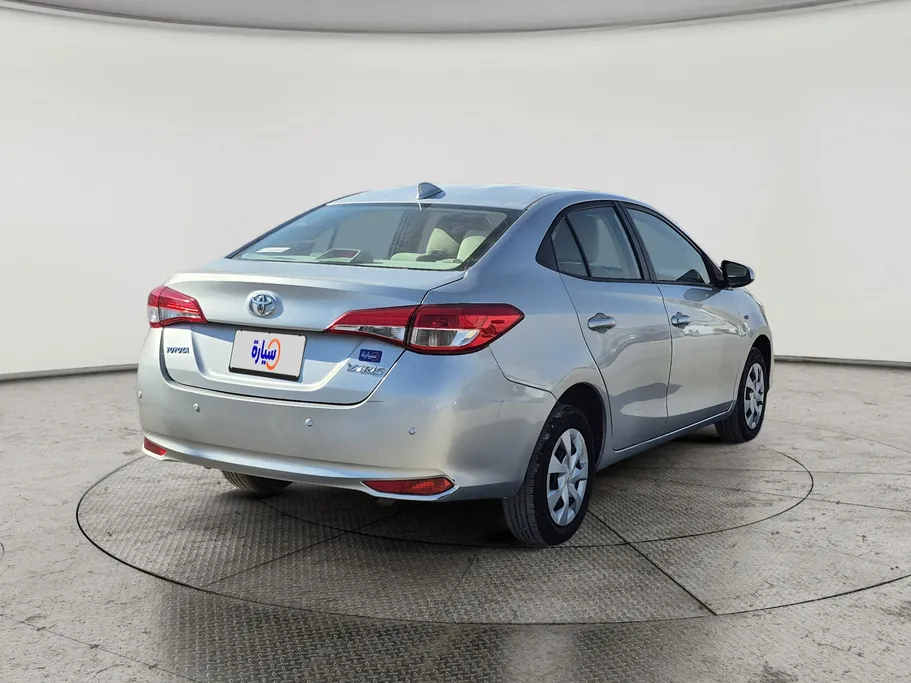 2021 Toyota Yaris  Y 