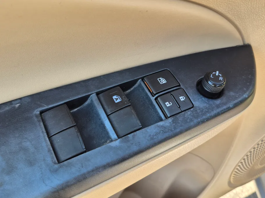 2021 Toyota Yaris  Y 