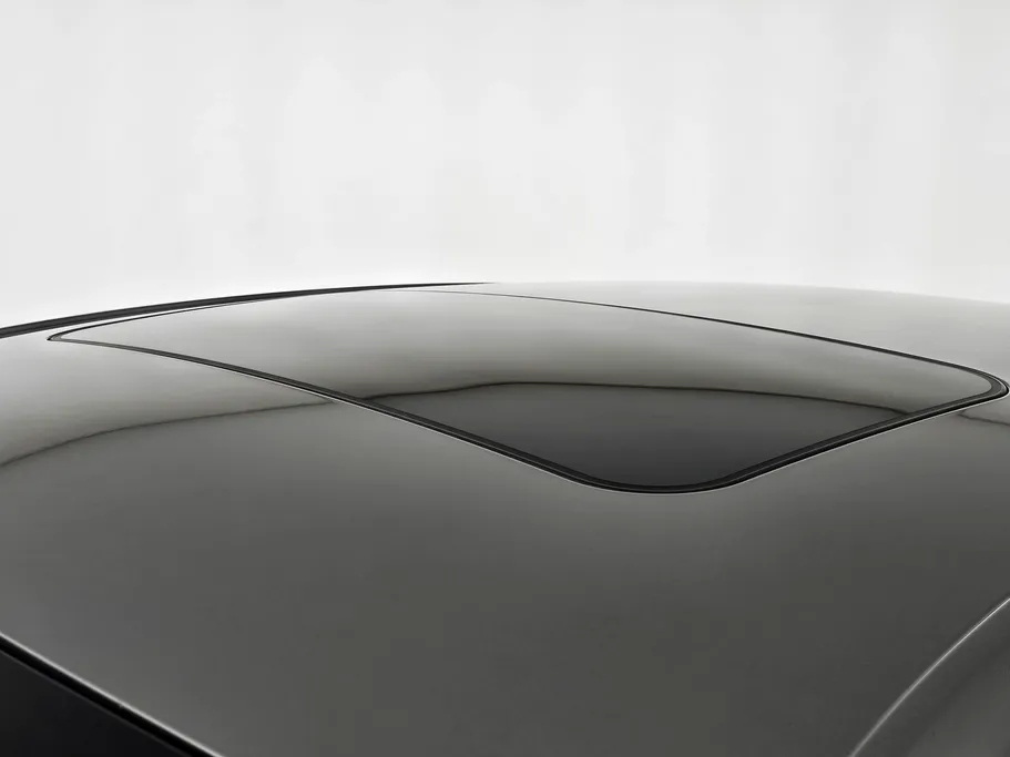 ام جي 5 LUX 2023 