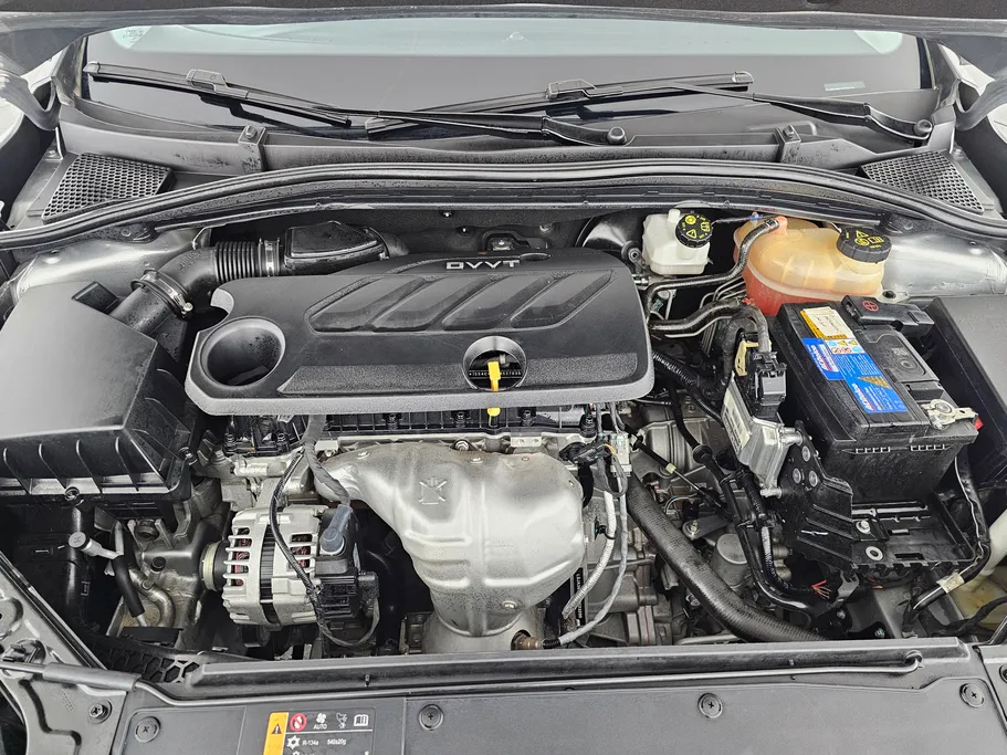 ام جي 5 LUX 2023 