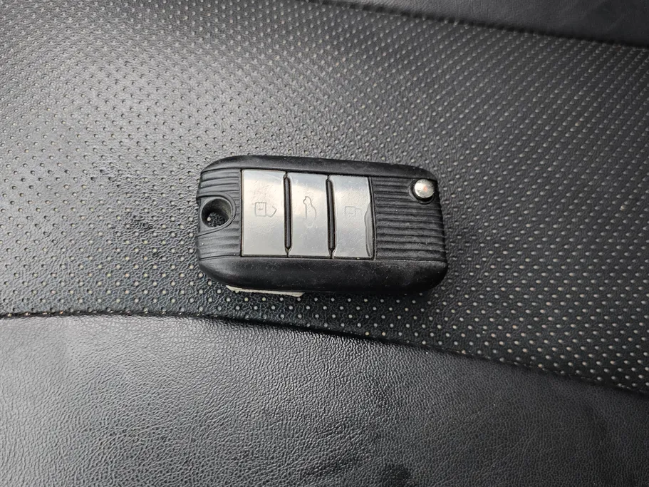 ام جي 5 LUX 2023 