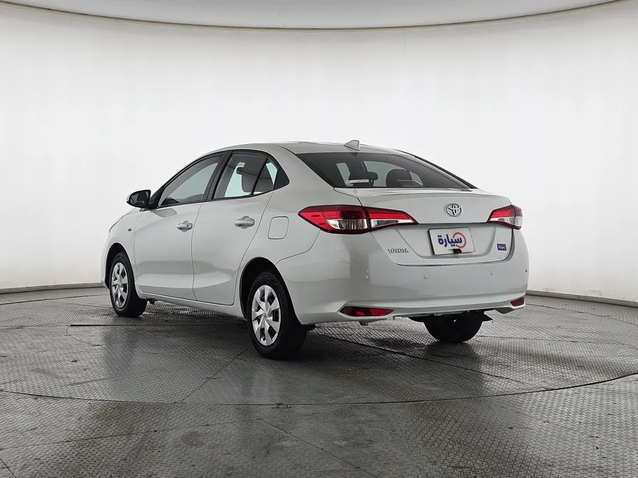 2021 Toyota Yaris  Y 