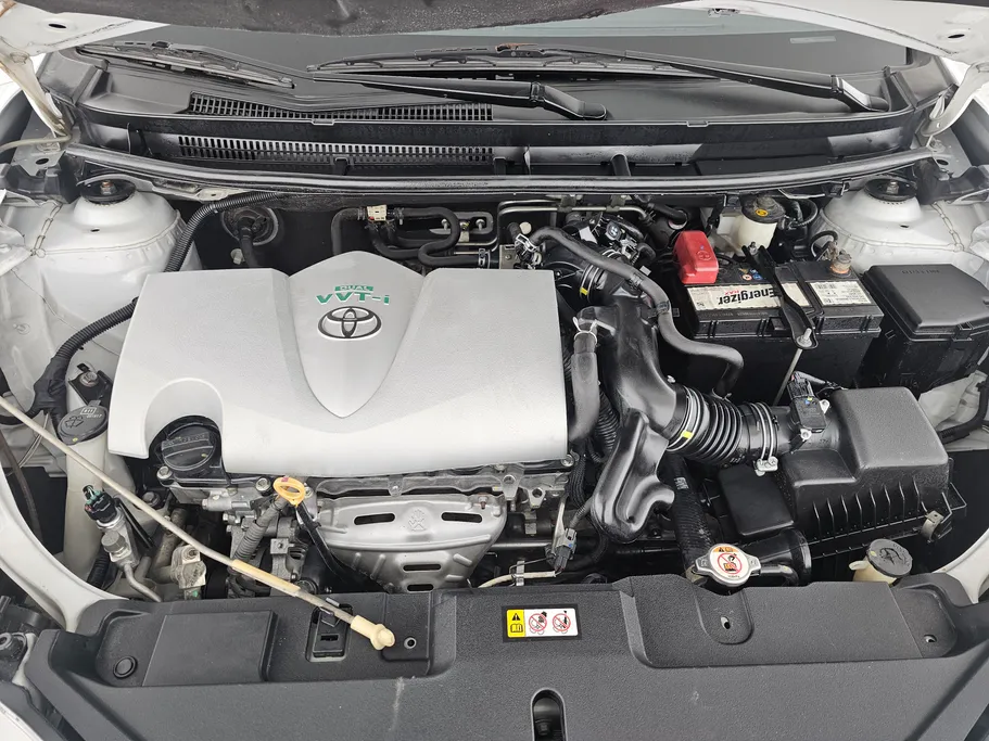 2021 Toyota Yaris  Y 