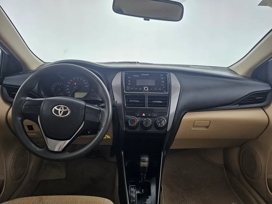 2021 Toyota Yaris  Y 