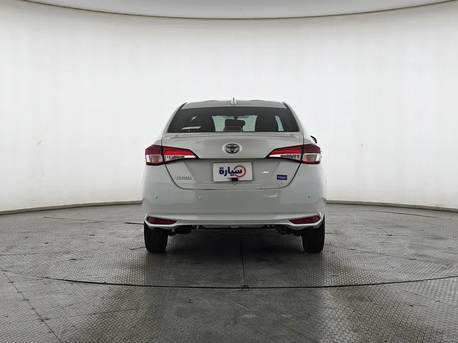 2021 Toyota Yaris  Y 