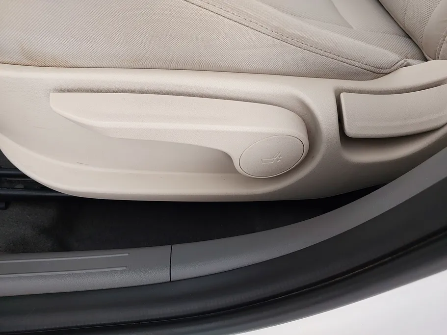 2024 Hyundai Elantra Fleet 