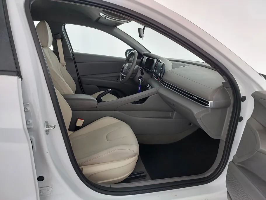 2024 Hyundai Elantra Fleet 