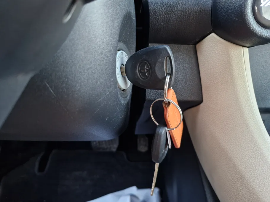 2023 Toyota Yaris  Y 