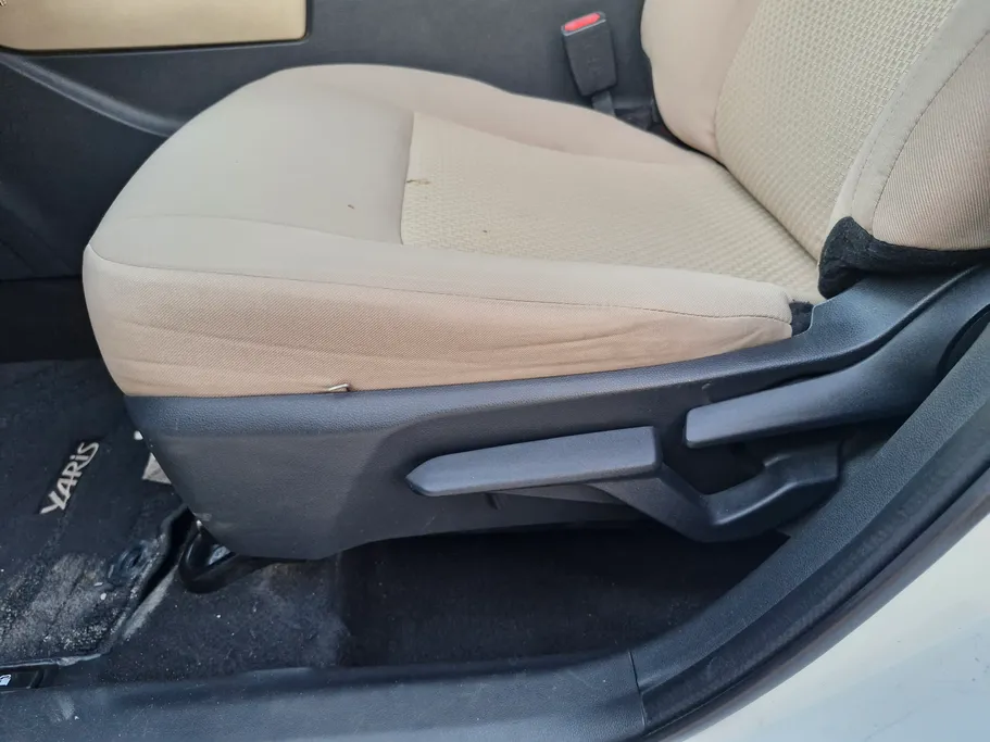 2023 Toyota Yaris  Y 