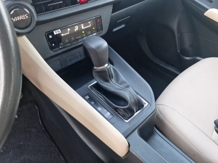 2023 Toyota Yaris  Y 