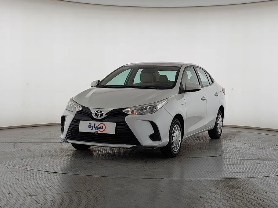2021 Toyota Yaris  STD 