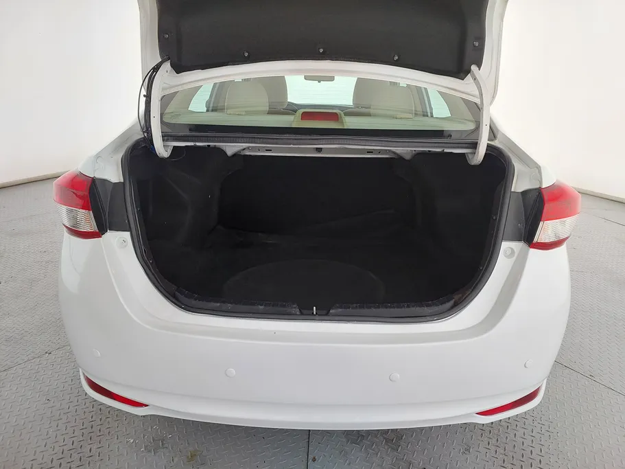 2021 Toyota Yaris  STD 