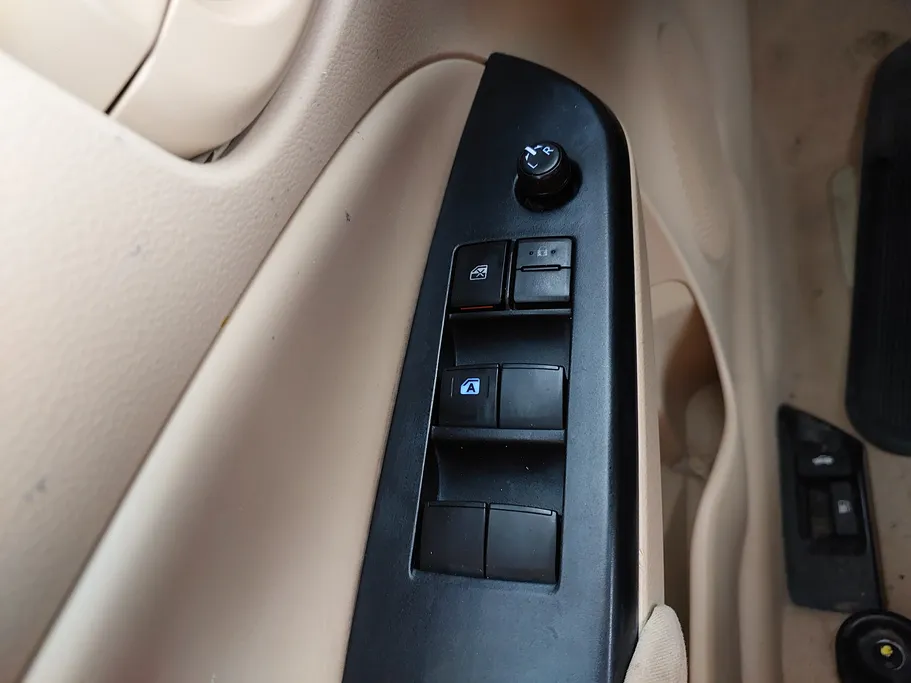 2021 Toyota Yaris  STD 