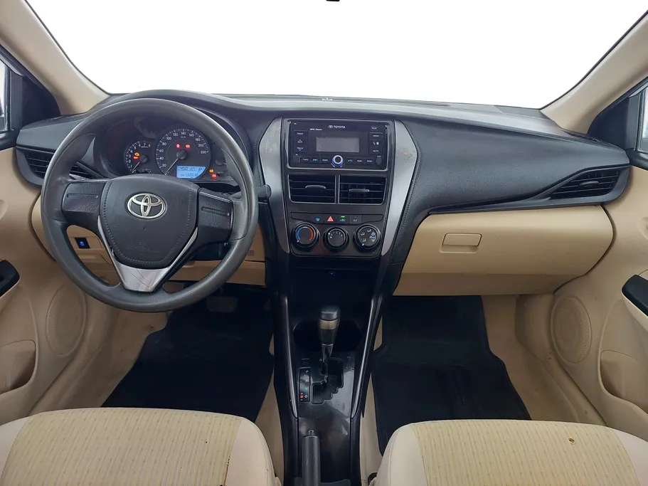 2021 Toyota Yaris  STD 