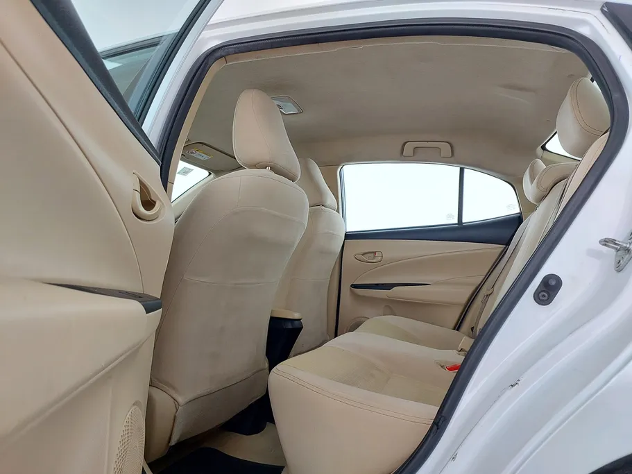 2021 Toyota Yaris  STD 