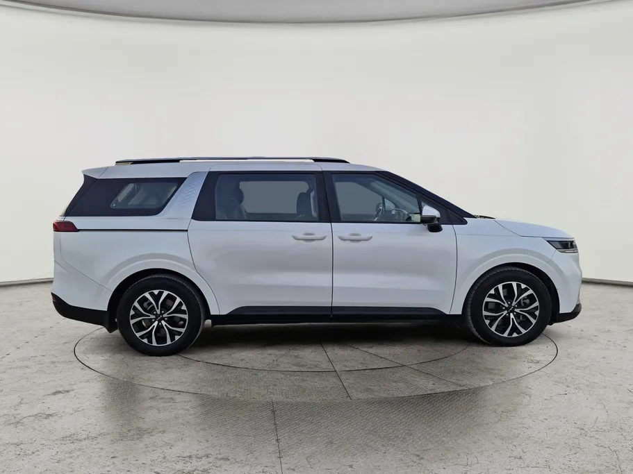 كيا كرنفال LX 2023 