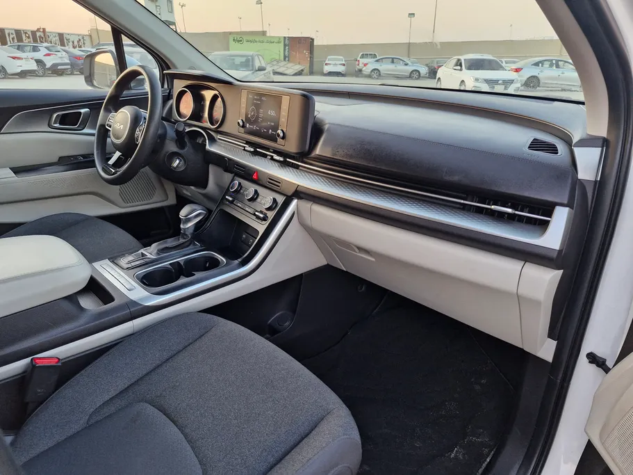 كيا كرنفال LX 2023 