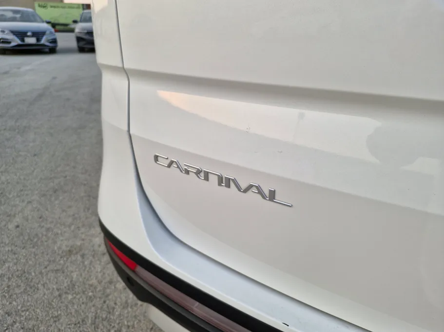 كيا كرنفال LX 2023 