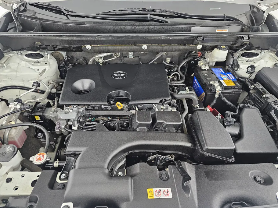 تويوتا راف فور LE 2022 