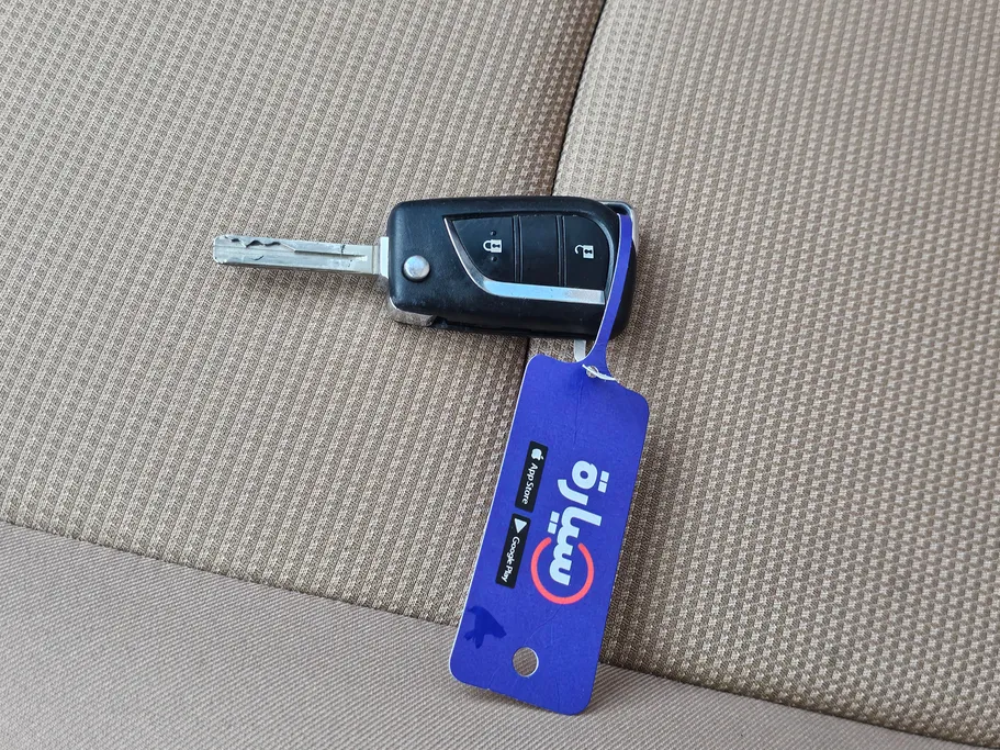 تويوتا راف فور LE 2022 