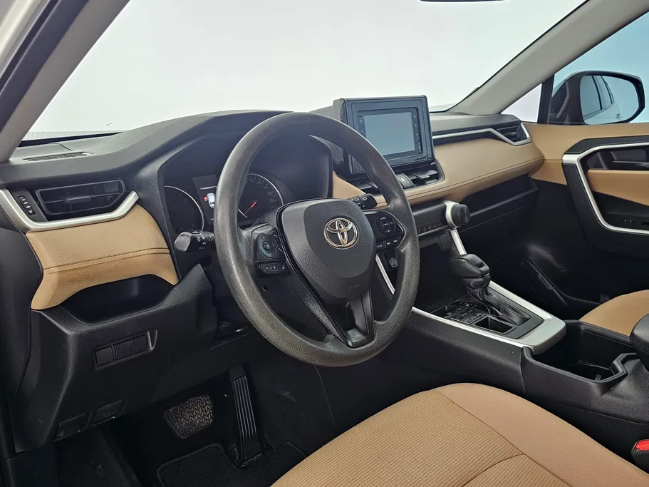 تويوتا راف فور LE 2022 