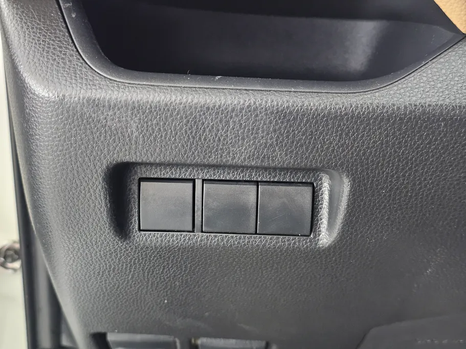 تويوتا راف فور LE 2022 