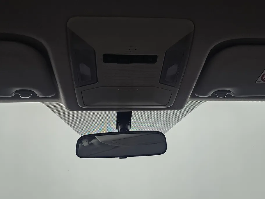 تويوتا راف فور LE 2022 