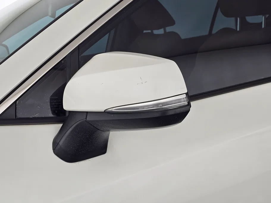 تويوتا راف فور LE 2022 