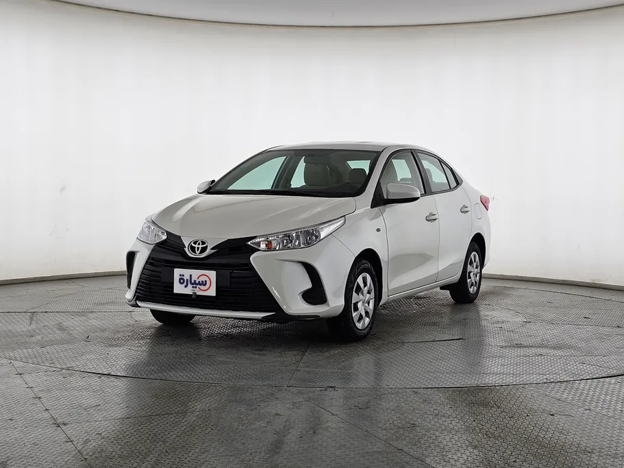 2021 Toyota Yaris  Y 