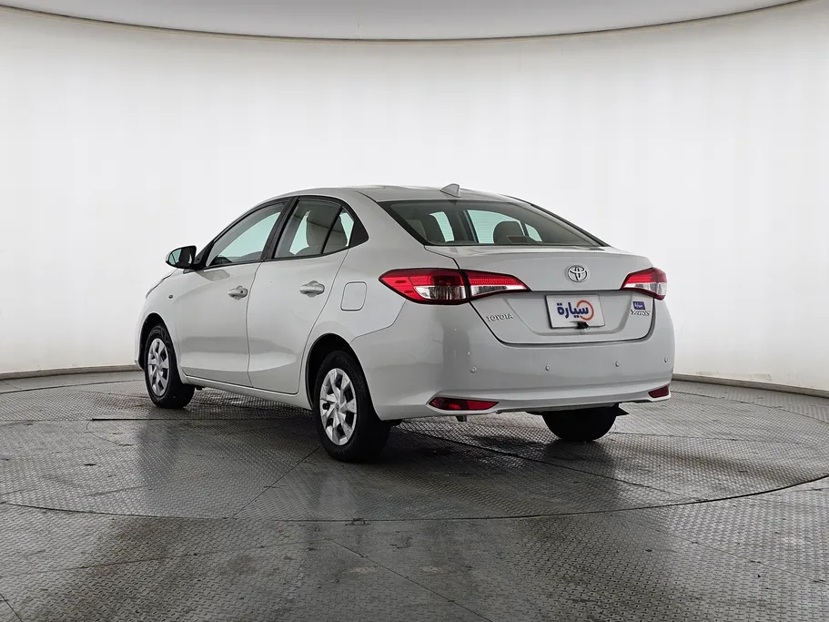 2021 Toyota Yaris  Y 