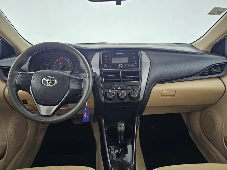 2021 Toyota Yaris  Y 