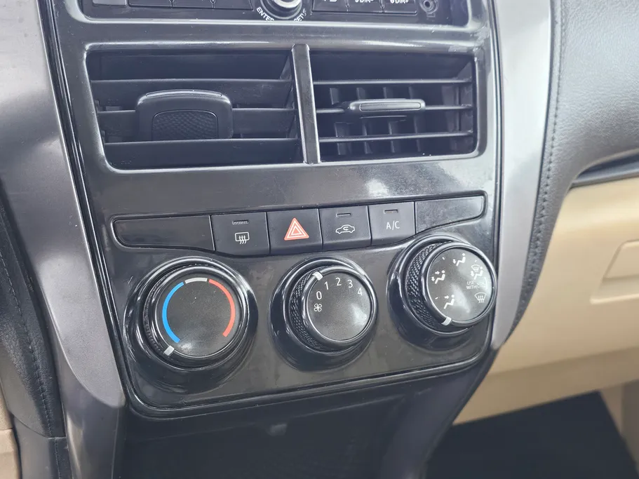 2021 Toyota Yaris  Y 